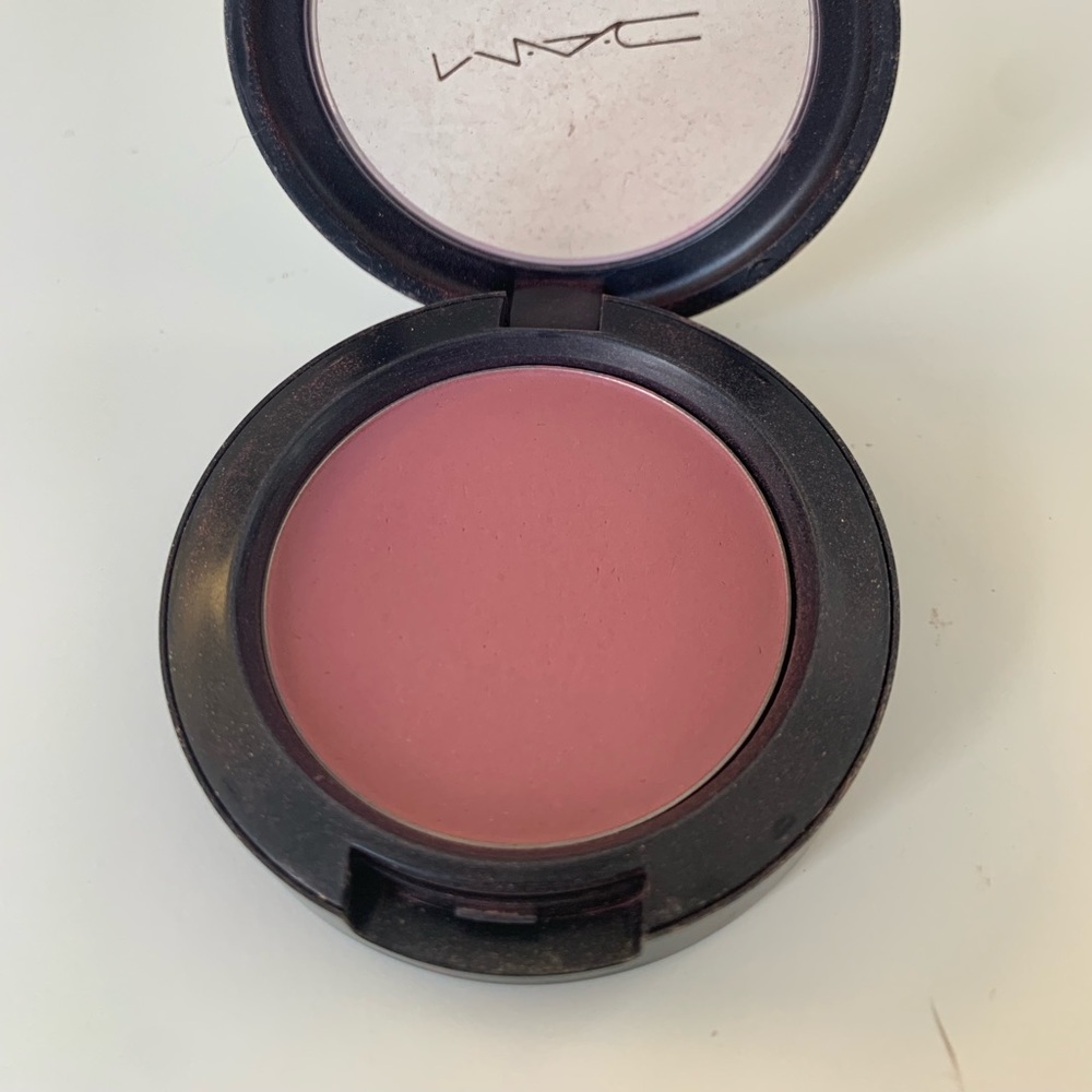 MAC Cosmetics Breath of Plum Blush